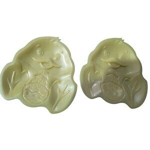 2 Piece Yellow Plastic Happy Baby Chick With Decorated Egg Easter Trays 7.5x8 in
